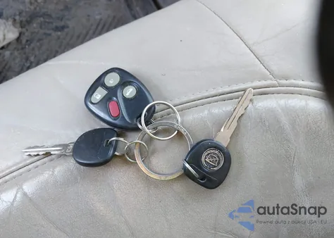 2002 Cadillac Deville Standard z USA, uszkodzony, nr VIN 1G6KD54Y12U247701